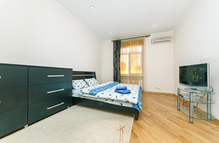 شقة كييف  في Amazing Two Beds In The Klovskiy Spusk المظهر الخارجي الصورة