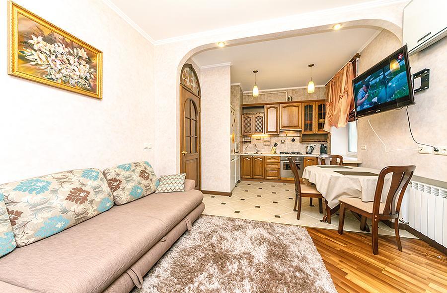 شقة كييف  في Amazing Two Beds In The Klovskiy Spusk المظهر الخارجي الصورة
