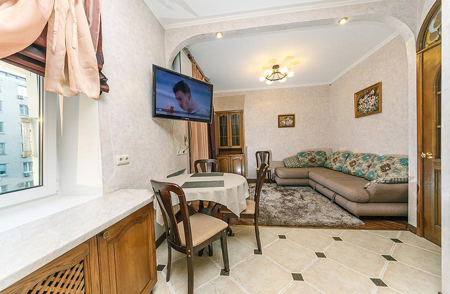 شقة كييف  في Amazing Two Beds In The Klovskiy Spusk المظهر الخارجي الصورة